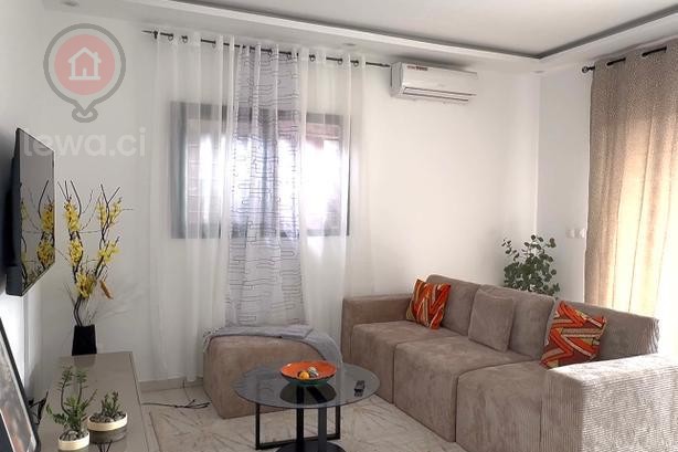 Appartement meublé 3 pièces Cocody