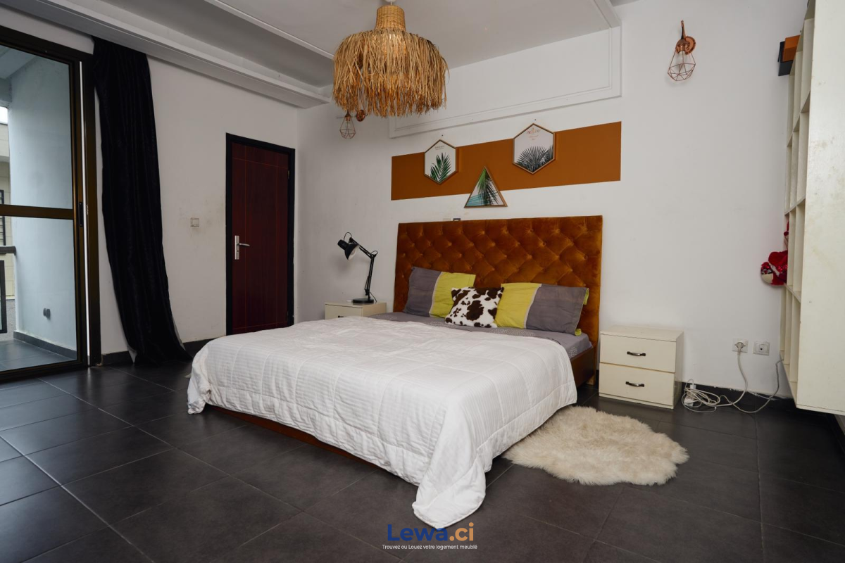 Appartement meublé 2 pièces avec piscine à angré copec