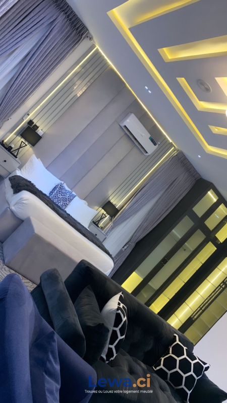 studio meublé le luxe à petit prix15K 24hdisponible cocody