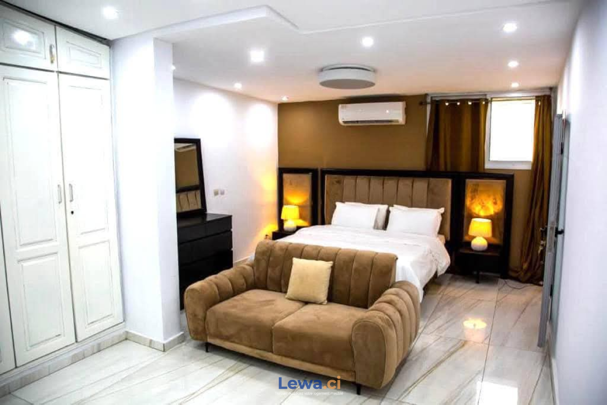 Villa le luxe 5 pièces avec jacuzi cocody rosier 4 programe