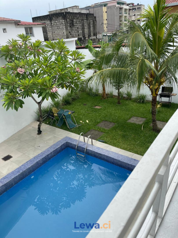 4 pièces meublées standing avec piscine