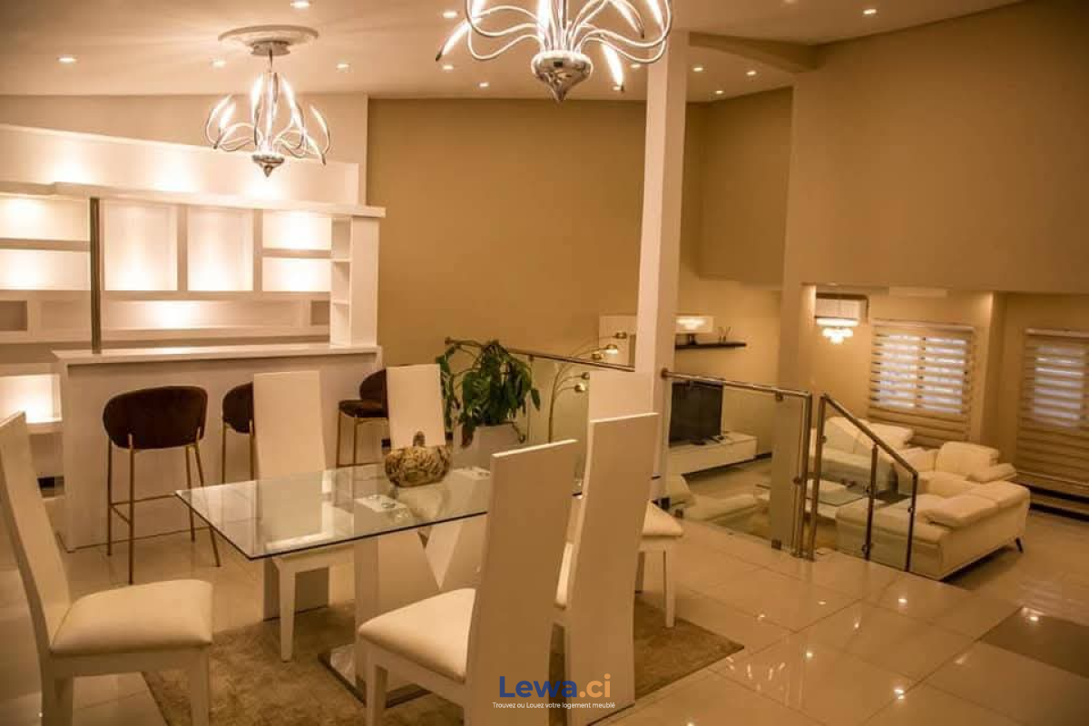 Villa le luxe 5 pièces avec jacuzi cocody rosier 4 programe