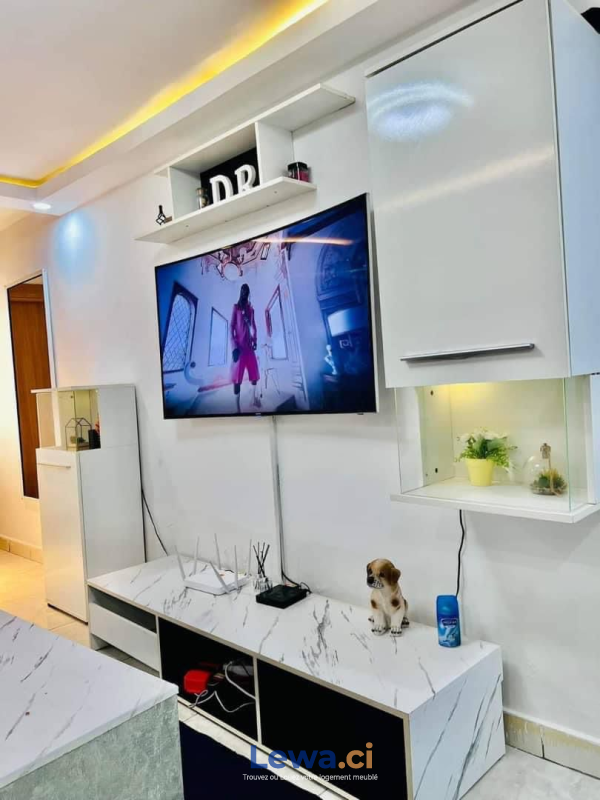 studio meublé le luxe à petit prix15K 24hdisponible KOUMASSI