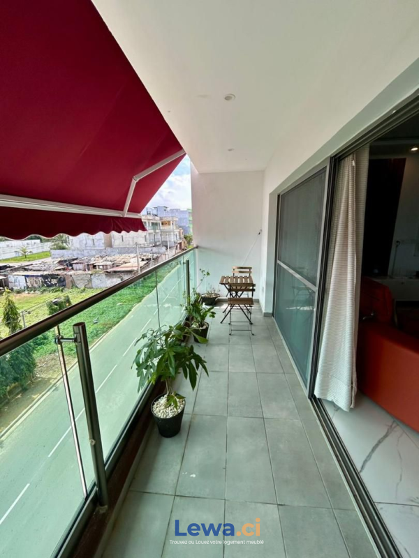 studio meublé le luxe à petit prix15K 24h disponible abidjan